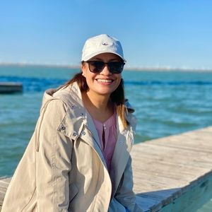 Meet your Posher, Mirna